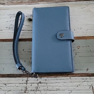 Coach wristlet wallet